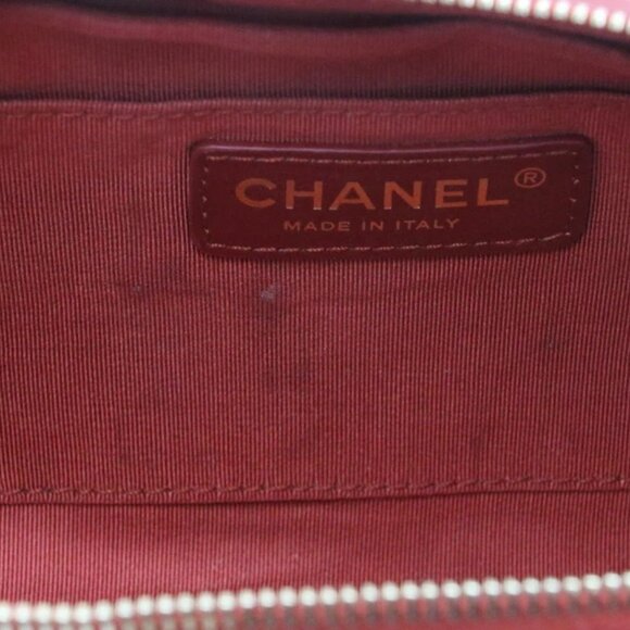 Chanel Quilted Lambskin Red Waist Bag Fanny Pack Gold Hardware 28373806 - Picture 13 of 16